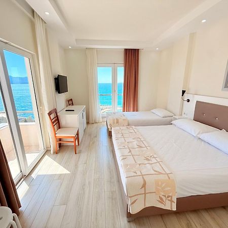 Helia Seaside Hotel Sarande Exterior photo